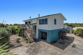 Heavenly on Riverside - Whakatāne Holiday Home